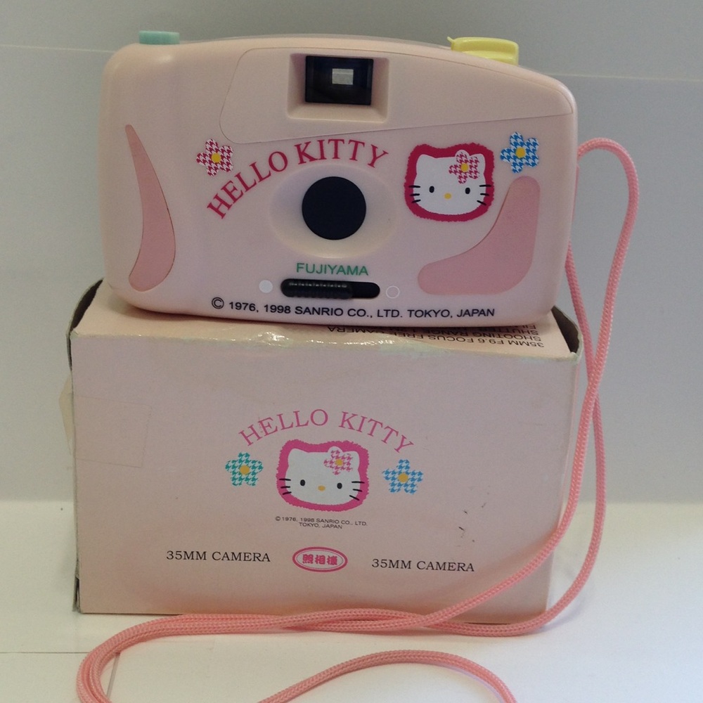 Rare Hello Kitty Fujiyama 35mm Camera 1998 w/box!!